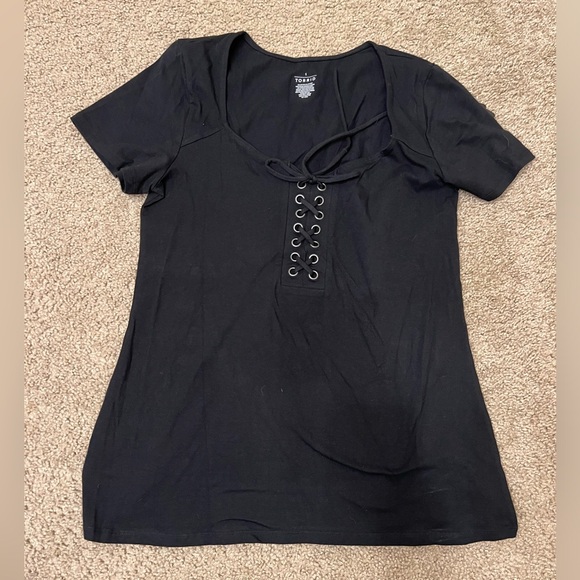 torrid Tops - Torrid lace up foxy tee